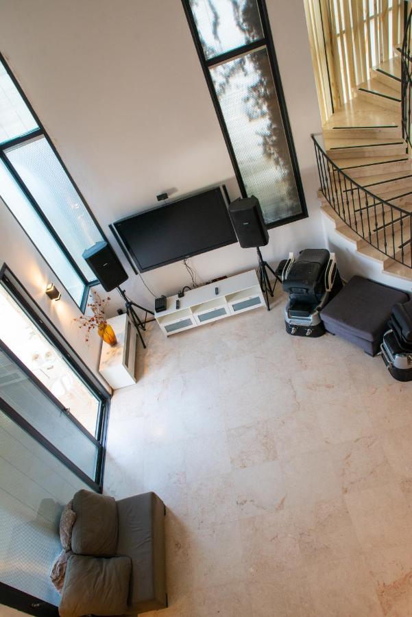 Grace Holon Villa & Pool Zewnętrze zdjęcie