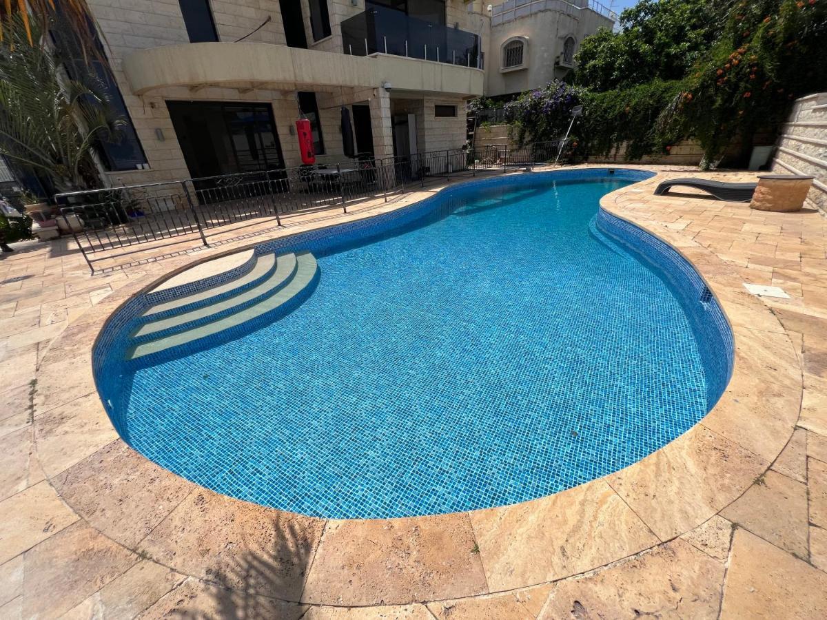 Grace Holon Villa & Pool Zewnętrze zdjęcie